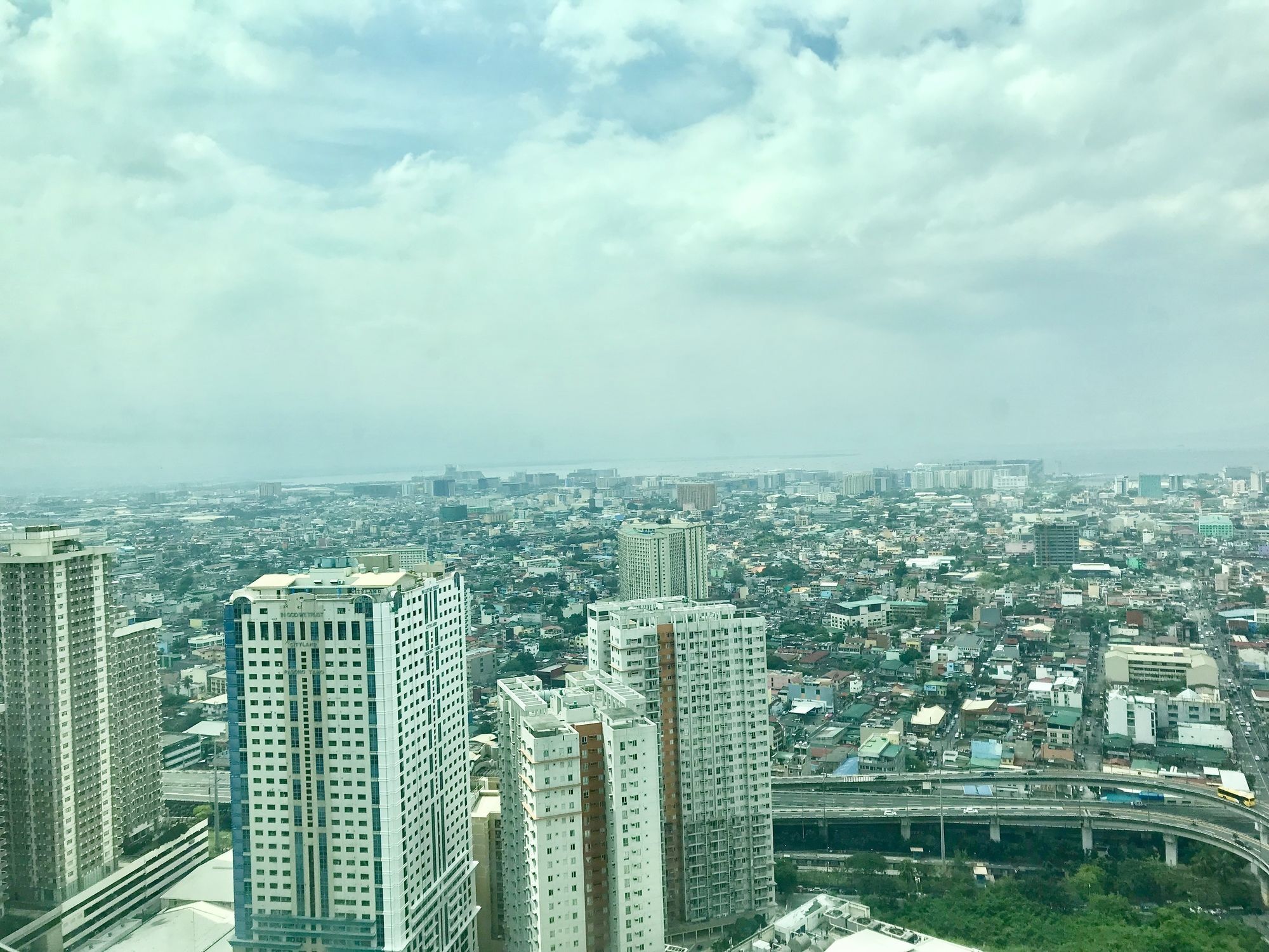 The Beacon Serviced Residences Makati City Exterior foto